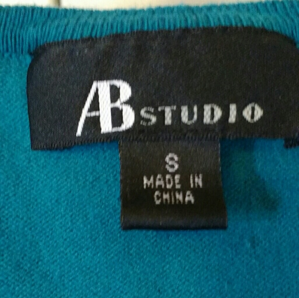 Turquoise Sweater - Picture 3 of 3